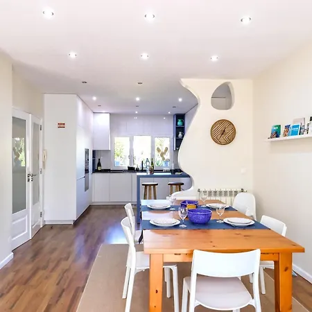 Copa - House In Quiet Area With Patio בית נופש