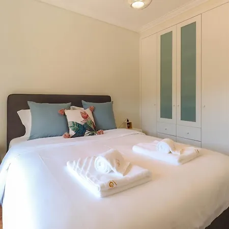 Copa - House In Quiet Area With Patio *