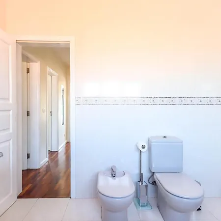 Copa - House In Quiet Area With Patio *