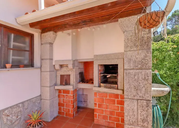 Copa - House In Quiet Area With Patio Ferienhaus Viana do Castelo