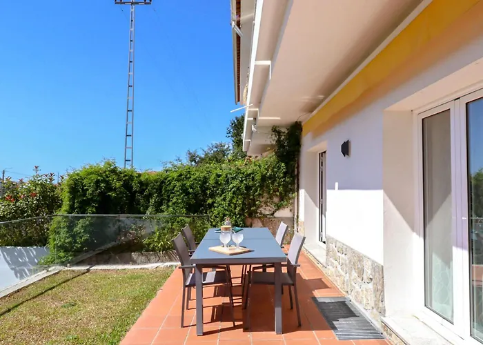 Ferienhaus Copa - House In Quiet Area With Patio Viana do Castelo
