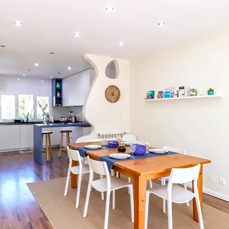 Copa - House In Quiet Area With Patio *