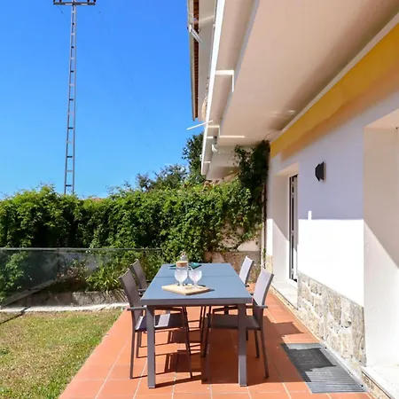 Ferienhaus Copa - House In Quiet Area With Patio Viana do Castelo