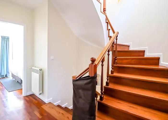 Copa - House In Quiet Area With Patio Viana do Castelo