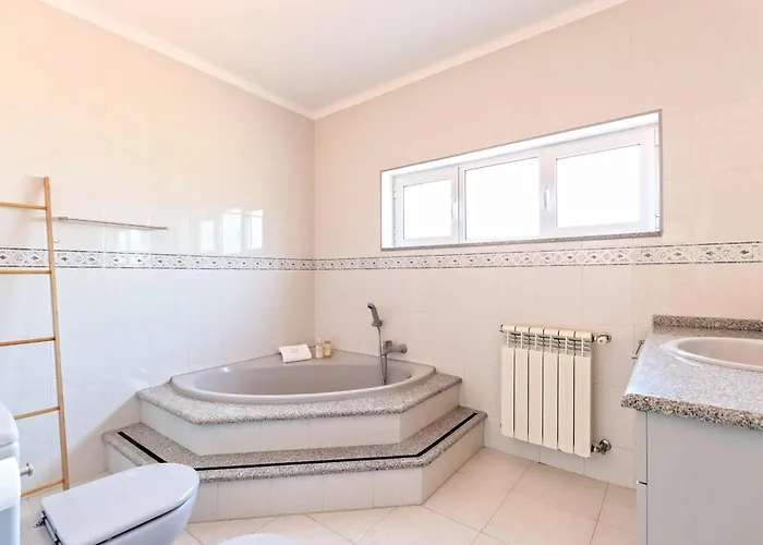 Copa - House In Quiet Area With Patio * Viana do Castelo