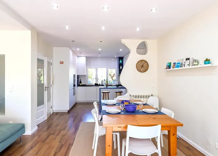 Copa - House In Quiet Area With Patio Ferienhaus